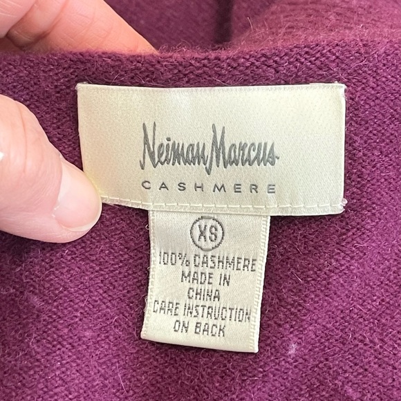 Luxurious Neiman Marcus 100% cashmere tunic sweater! - Picture 7 of 9